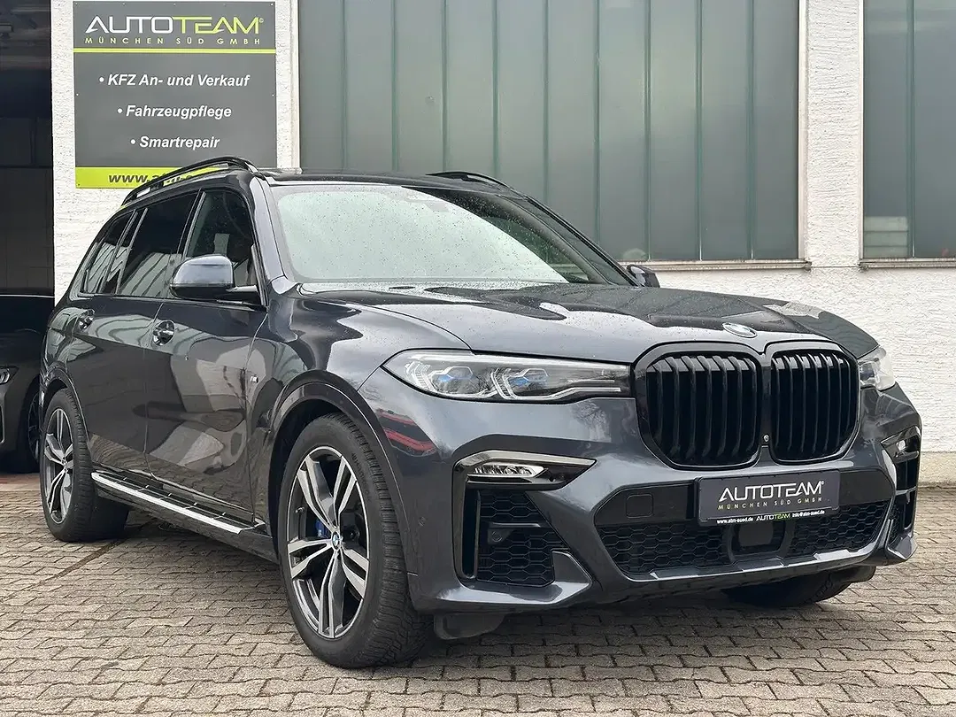 BMW X7 M Sport - foto 1