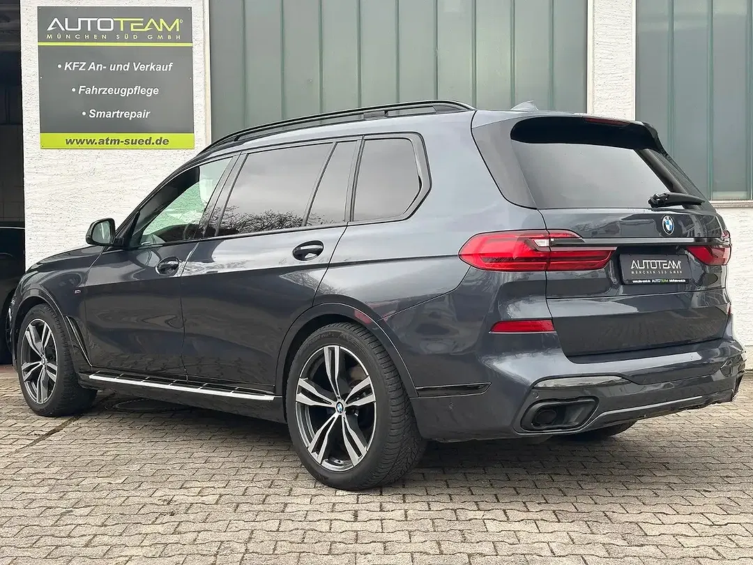BMW X7 M Sport - foto 2