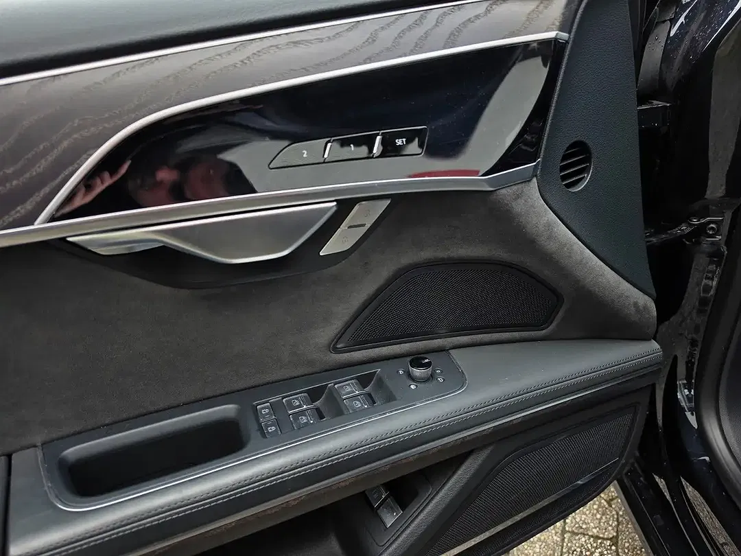 Audi A8 60 TFSI e quattro - Thumbnail 14