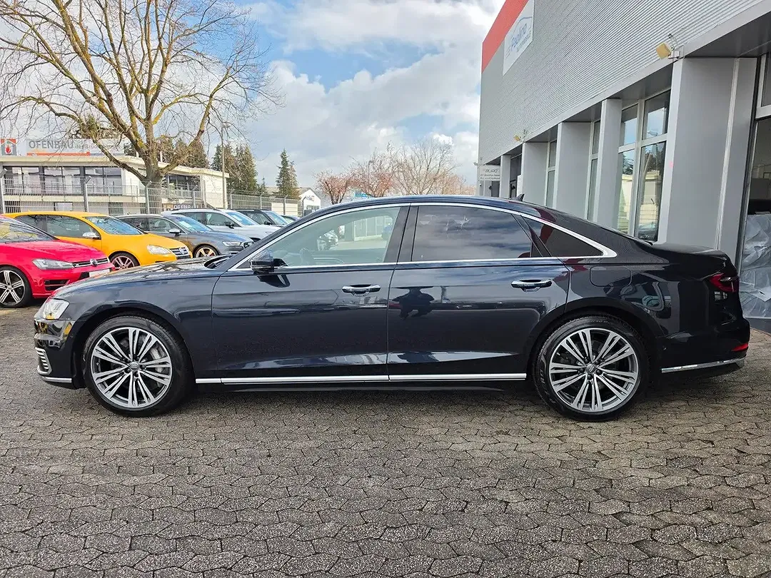 Audi A8 60 TFSI e quattro - Thumbnail 3
