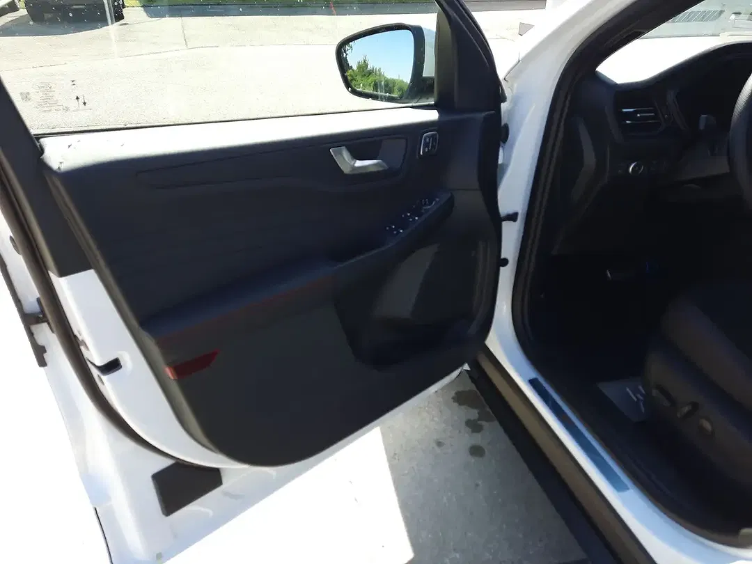 Ford Kuga 2.5 PHEV ST-Line X - Thumbnail 11