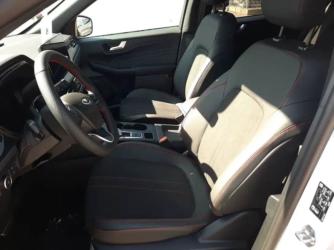 Ford Kuga 2.5 PHEV ST-Line X - Thumbnail 12