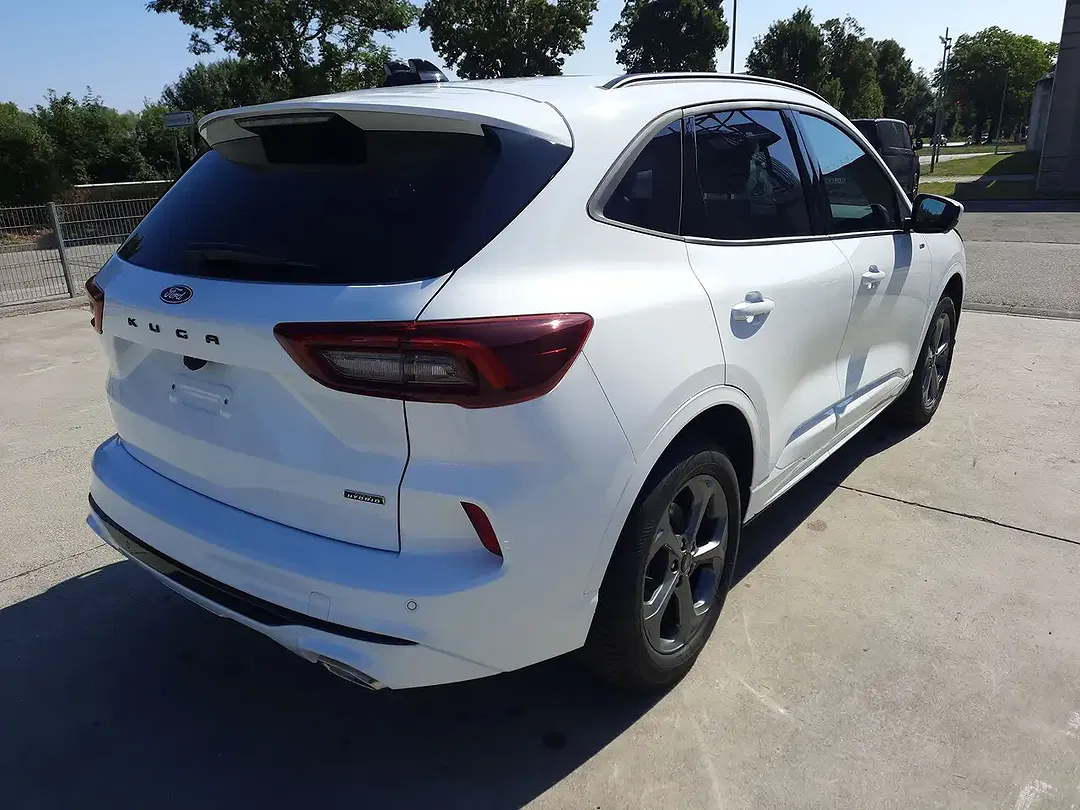 Ford Kuga 2.5 PHEV ST-Line X - Thumbnail 3