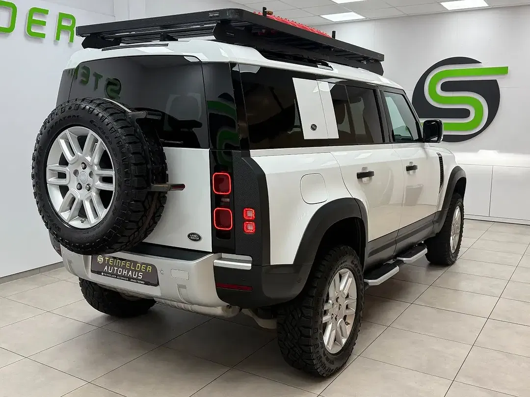 Land Rover Defender 110 S - Thumbnail 7
