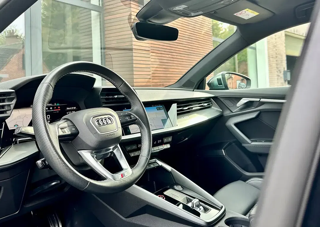 Audi S3 2.0 TFSI quattro Sportback - Thumbnail 11