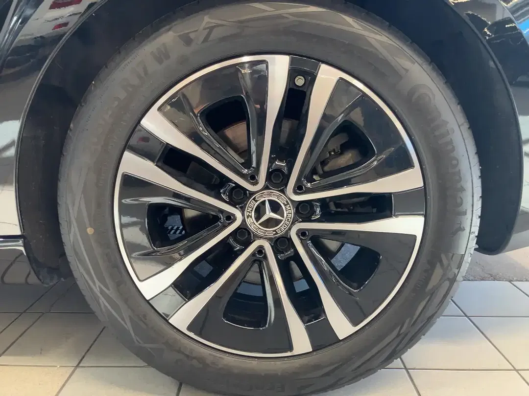 Mercedes-Benz CLA 180 - Thumbnail 11