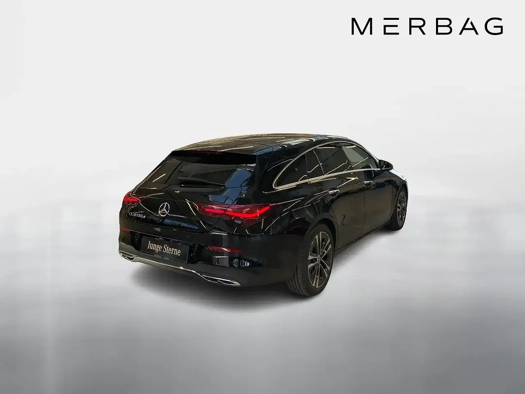 Mercedes-Benz CLA 180 - Thumbnail 3