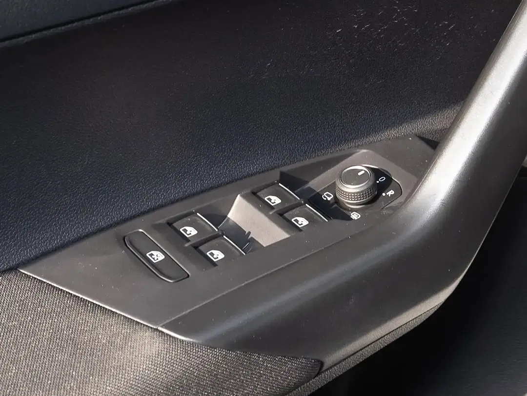 Volkswagen Taigo 1.0 TSI Move - Thumbnail 6