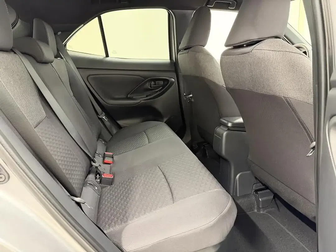 Toyota Yaris Cross Plus - Thumbnail 13