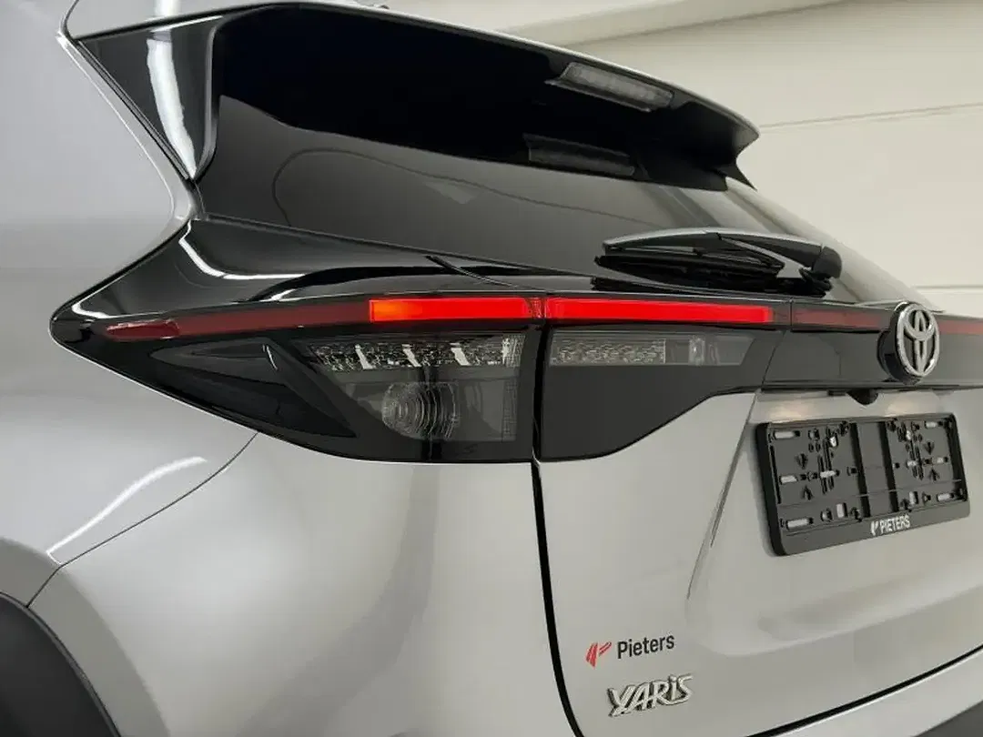 Toyota Yaris Cross Plus - Thumbnail 5