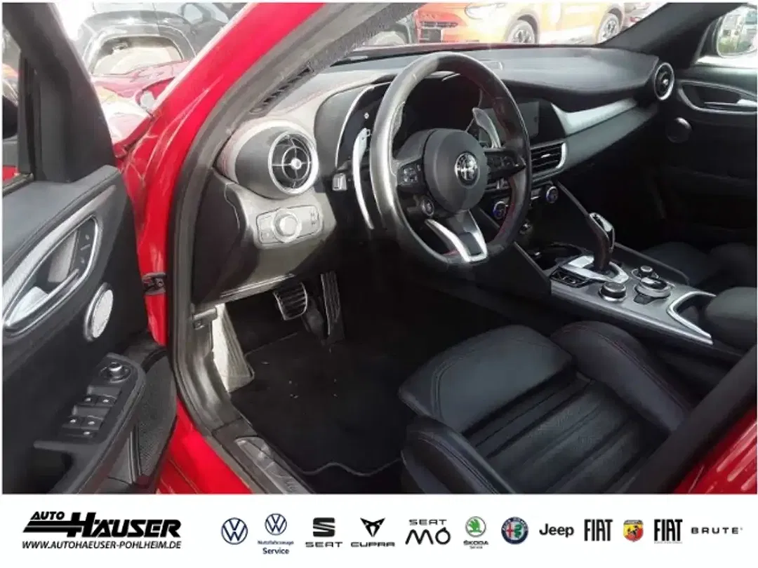 Alfa Romeo Giulia 2.0 Turbo Q4 Competizione - Thumbnail 7