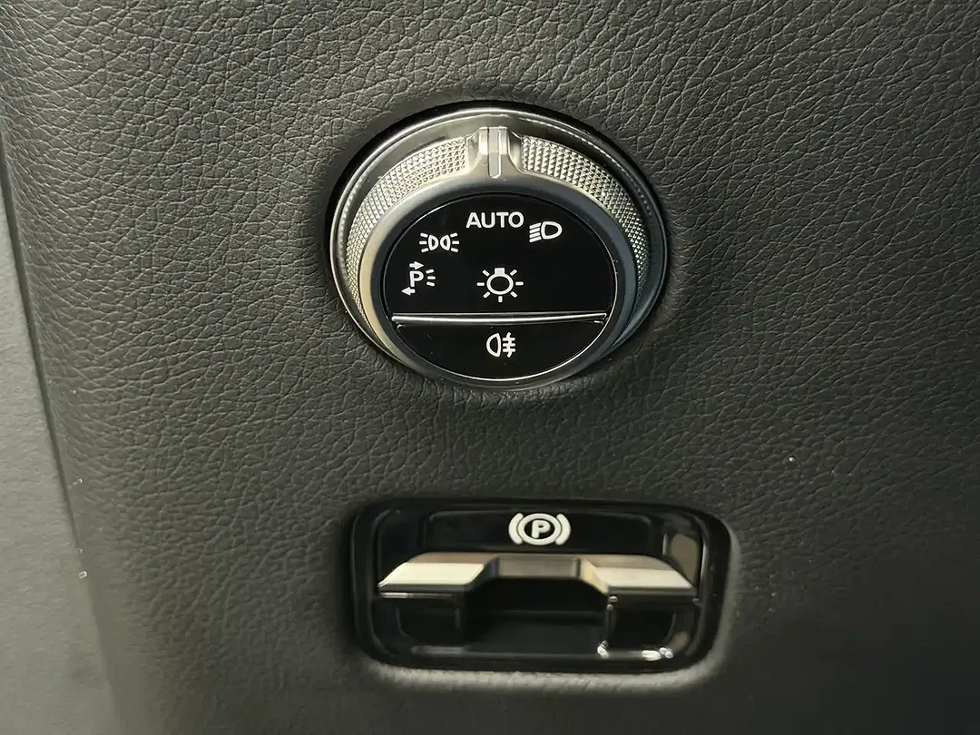 Mercedes-Benz GLC 200 4MATIC AMG - Thumbnail 14
