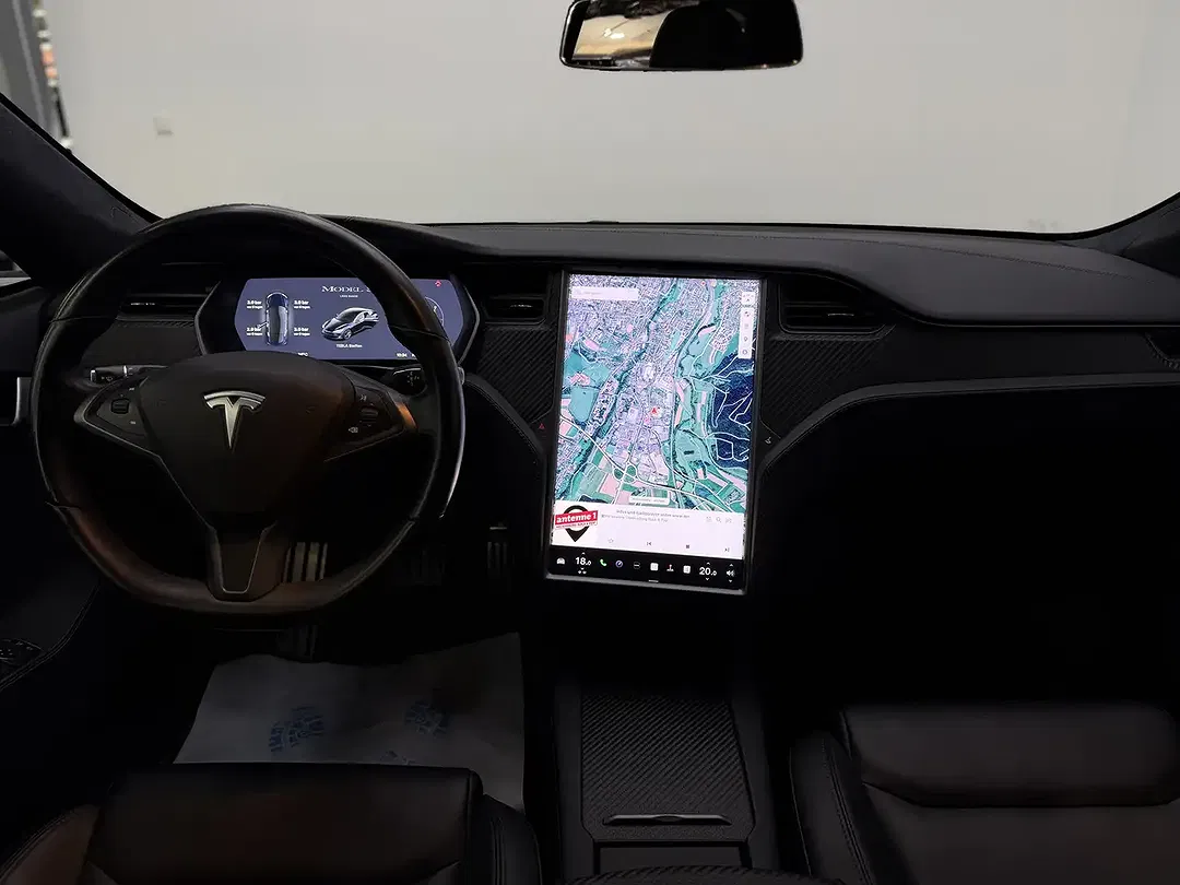 Tesla Model S AWD Performance - Thumbnail 15