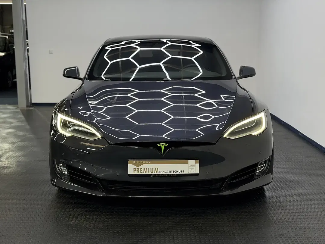 Tesla Model S AWD Performance - Thumbnail 3