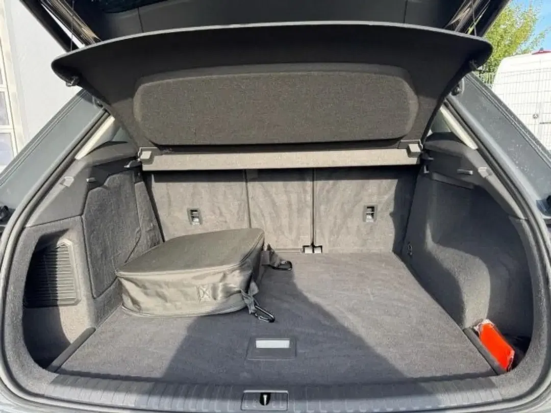Audi Q3 45 TFSI e - foto 18