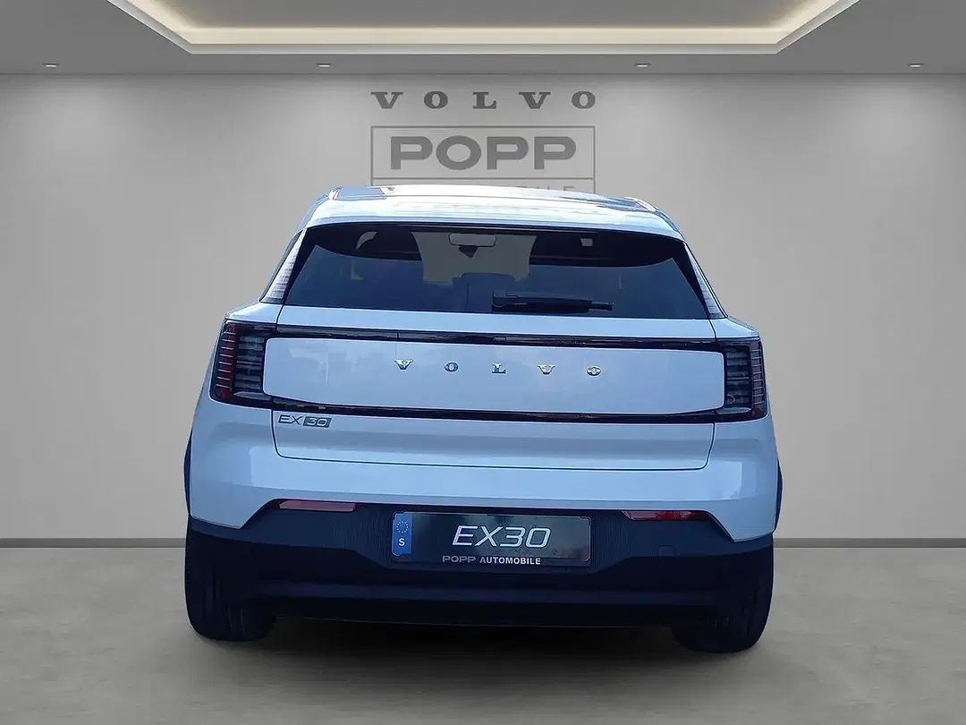 Volvo EX30 Single Motor Plus - Thumbnail 13