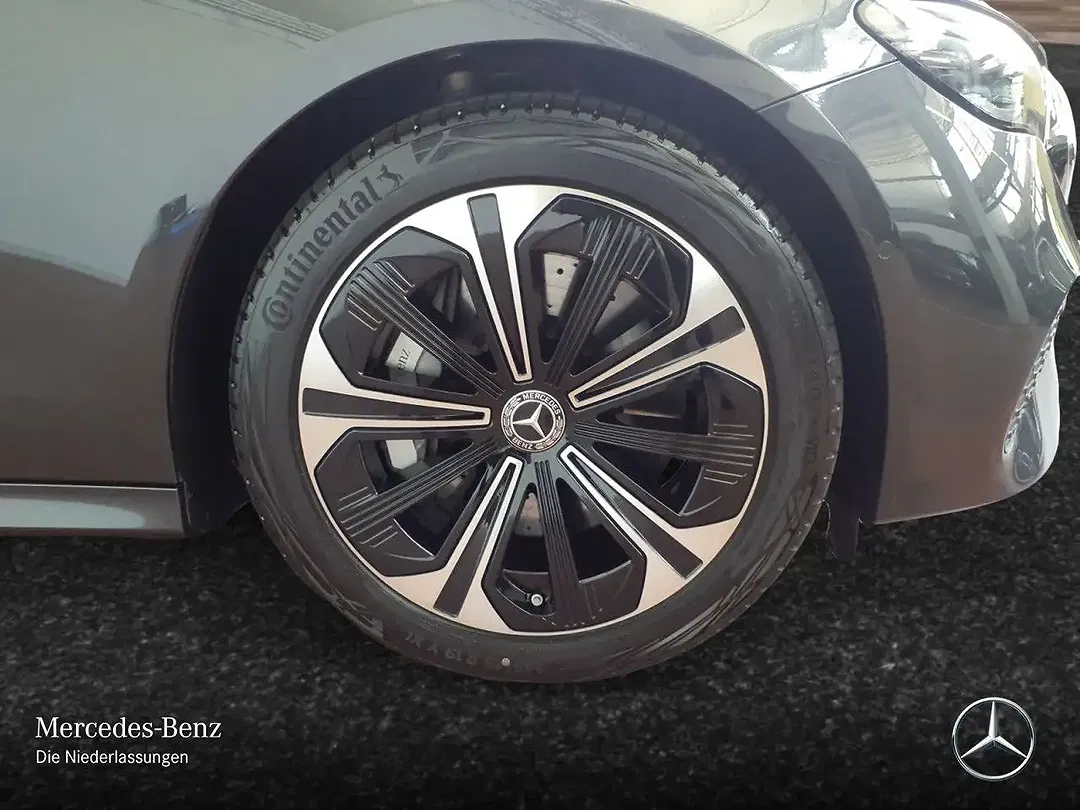 Mercedes-Benz E 300 Hybrid Avantgarde - Thumbnail 5