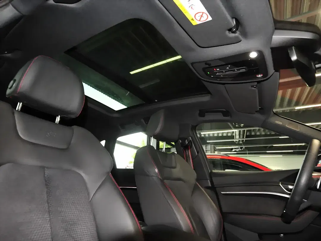 Audi Q8 e-tron 55 quattro S line - Thumbnail 9