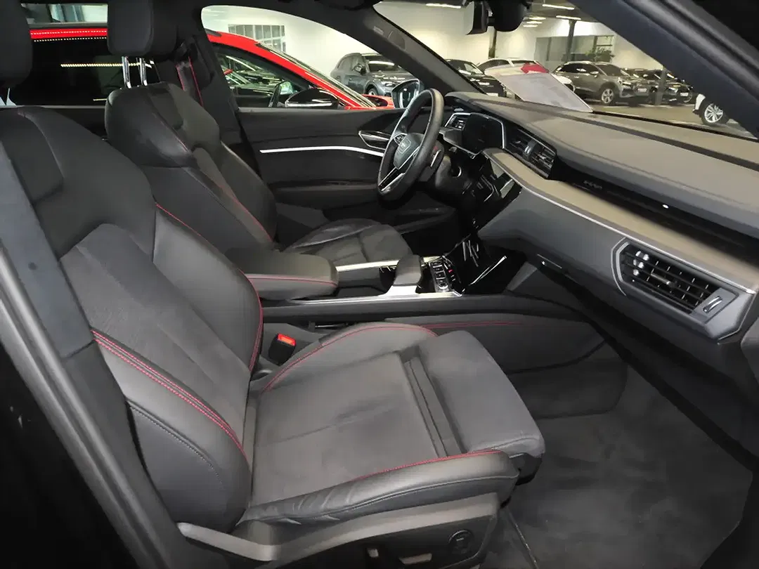 Audi Q8 e-tron 55 quattro S line - Thumbnail 7