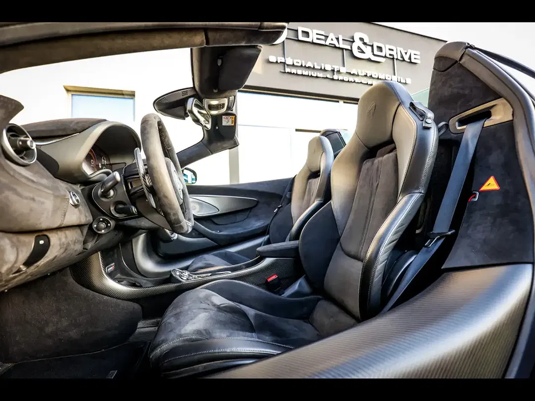 McLaren 600LT Spider - Thumbnail 10