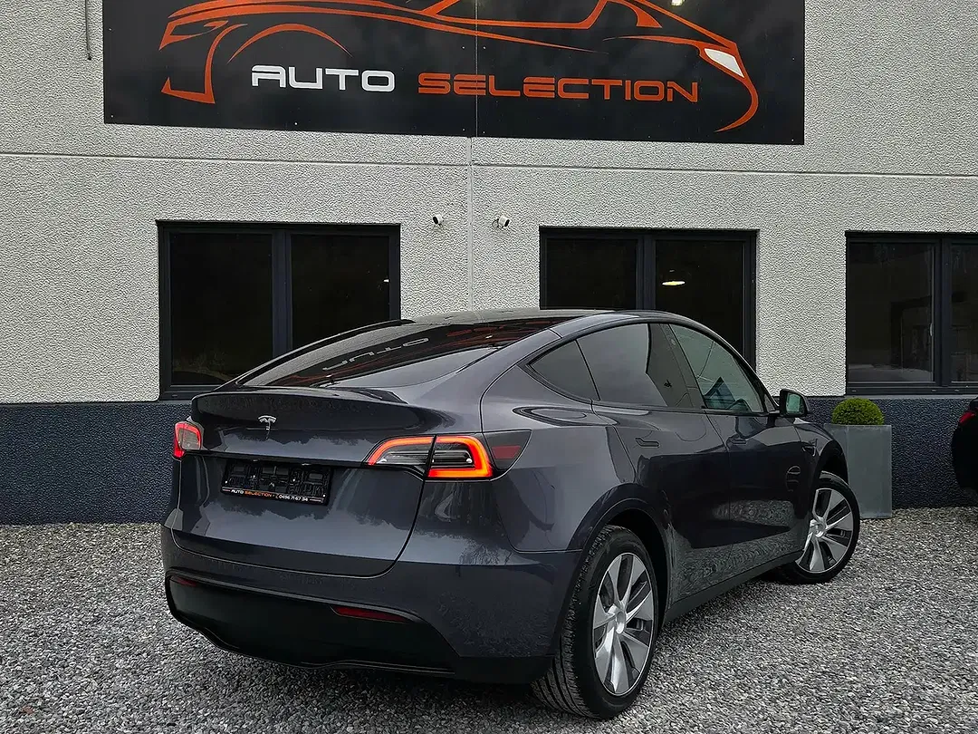 Tesla Model Y - foto 2