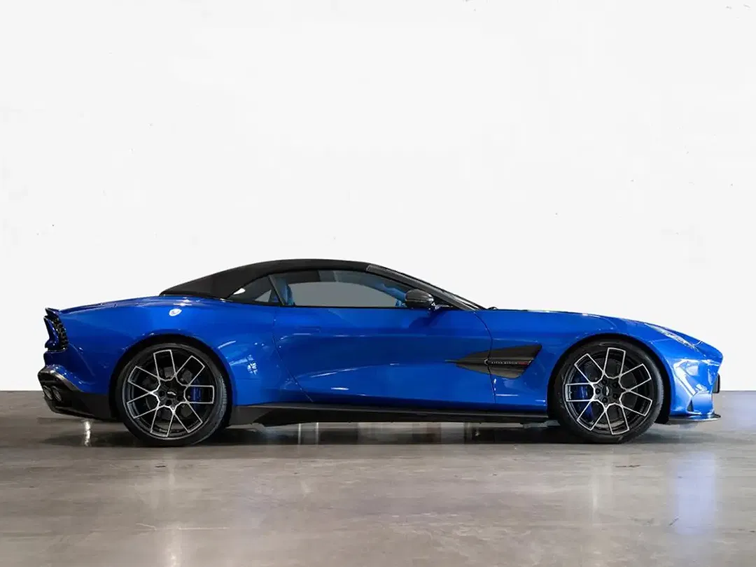 Aston Martin Vanquish Volante - foto 15