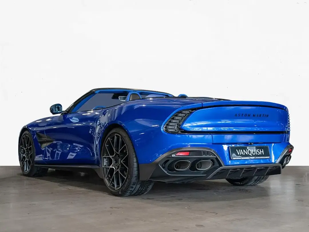 Aston Martin Vanquish Volante - Thumbnail 3
