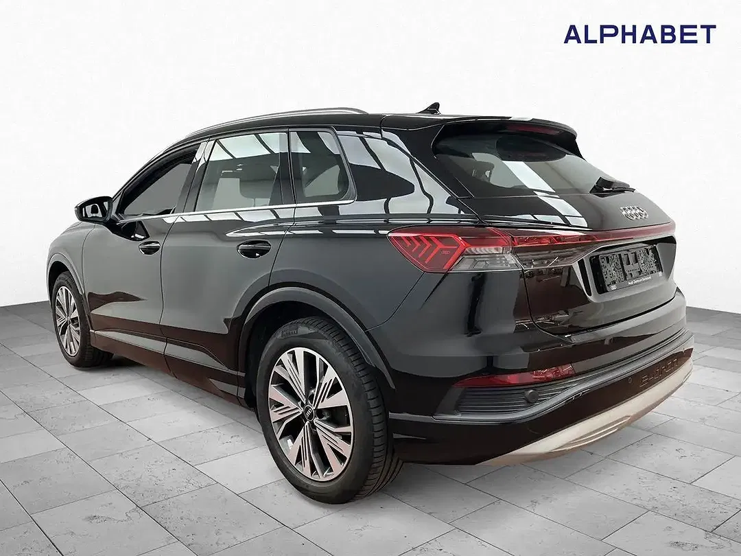 Audi Q4 e-tron 40 - Thumbnail 5