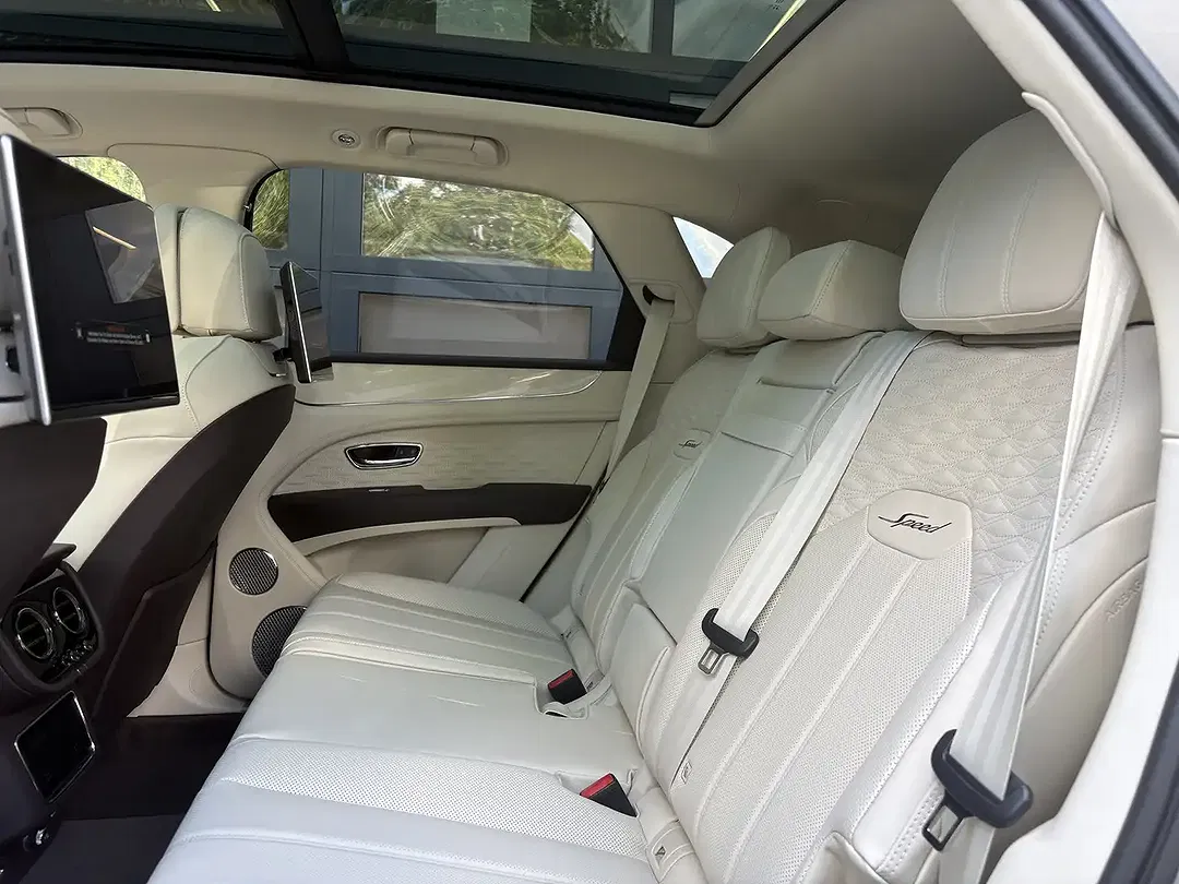 Bentley Bentayga 4.0 V8 Speed - Thumbnail 13