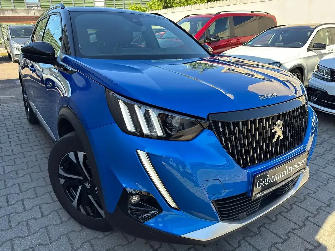 Peugeot 2008 BlueHDi GT - foto 2