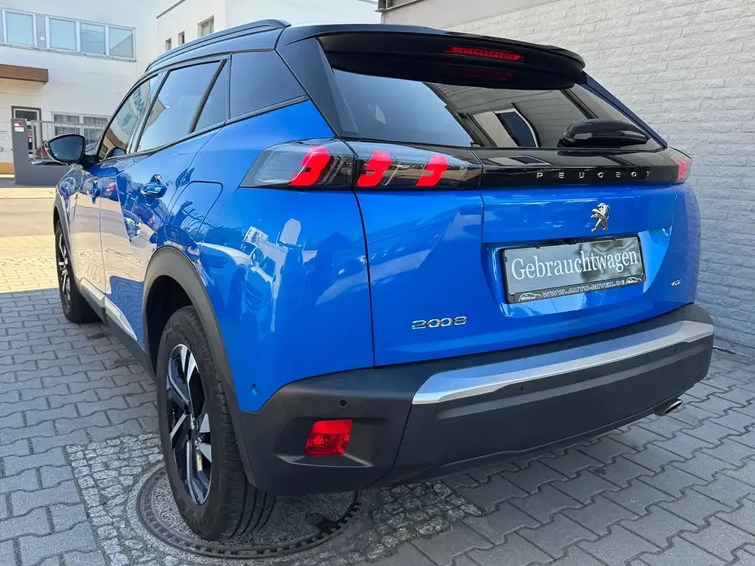Peugeot 2008 BlueHDi GT - Thumbnail 3