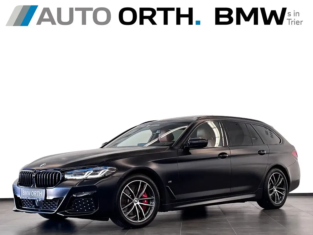 BMW 520 xDrive Touring M Sport - Thumbnail 1