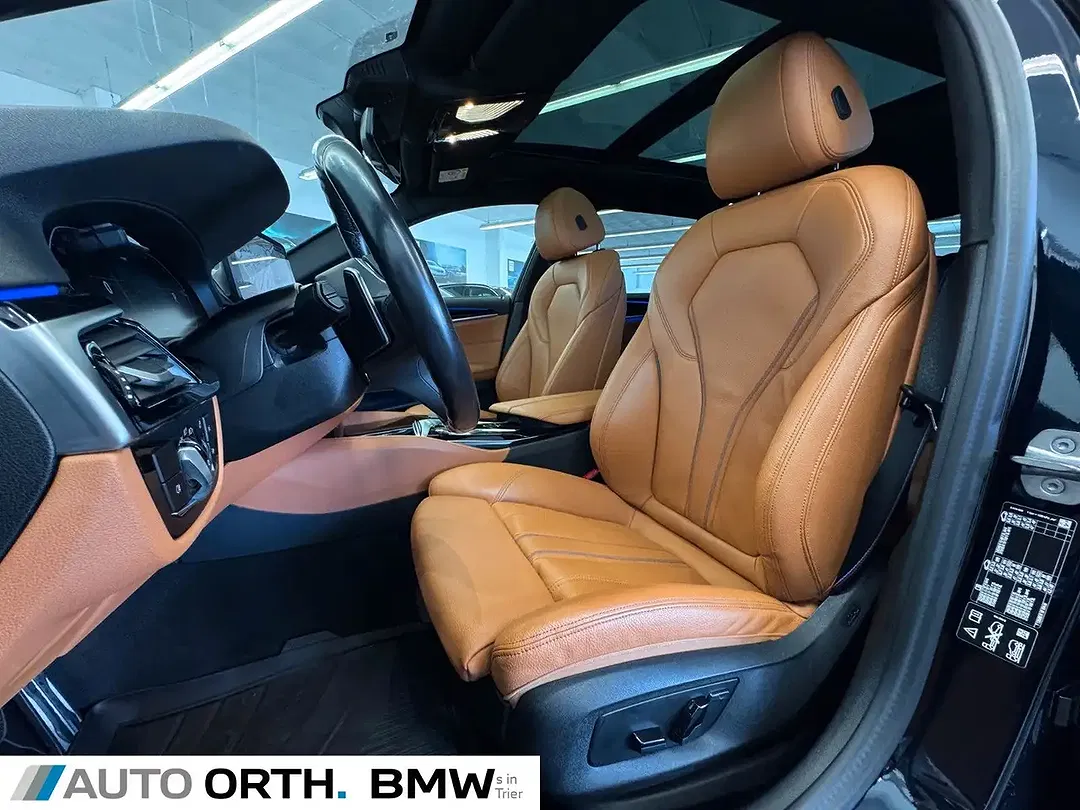 BMW 520 xDrive Touring M Sport - Thumbnail 12