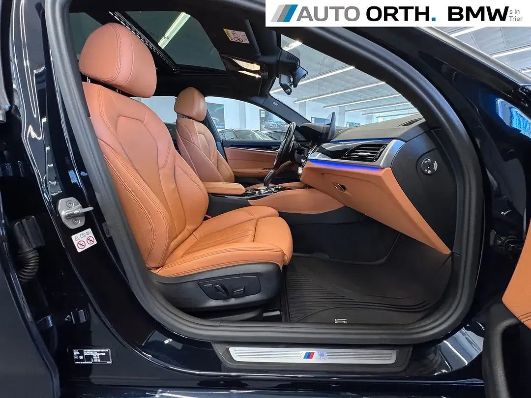BMW 520 xDrive Touring M Sport - Thumbnail 14