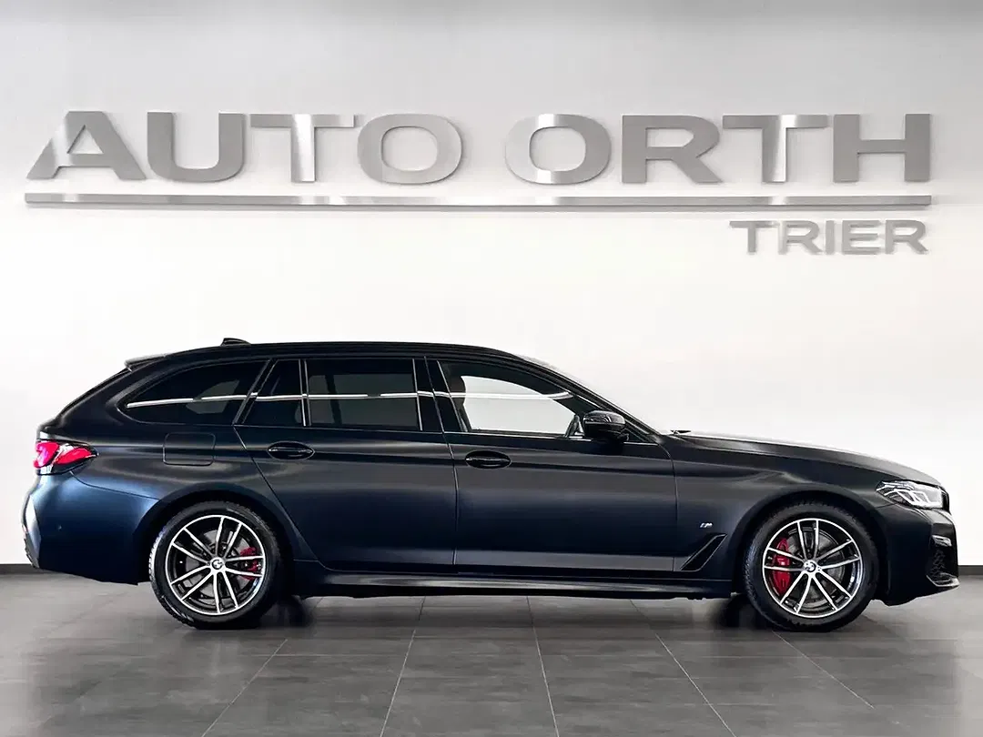 BMW 520 xDrive Touring M Sport - Thumbnail 7
