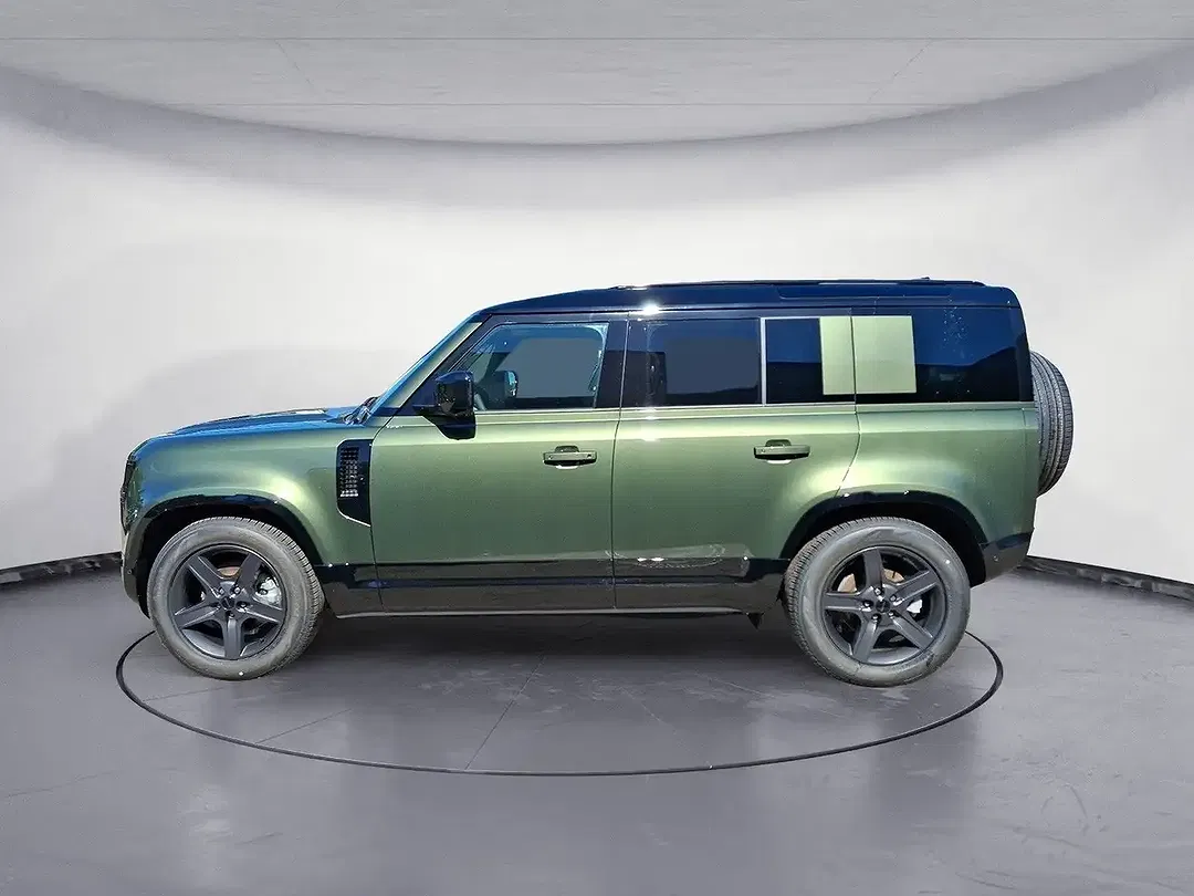 Land Rover Defender D200 110 X-Dynamic SE - foto 1