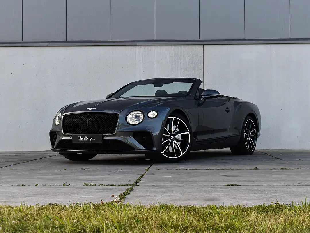 Bentley Continental GTC 4.0 V8 Mulliner - foto 2