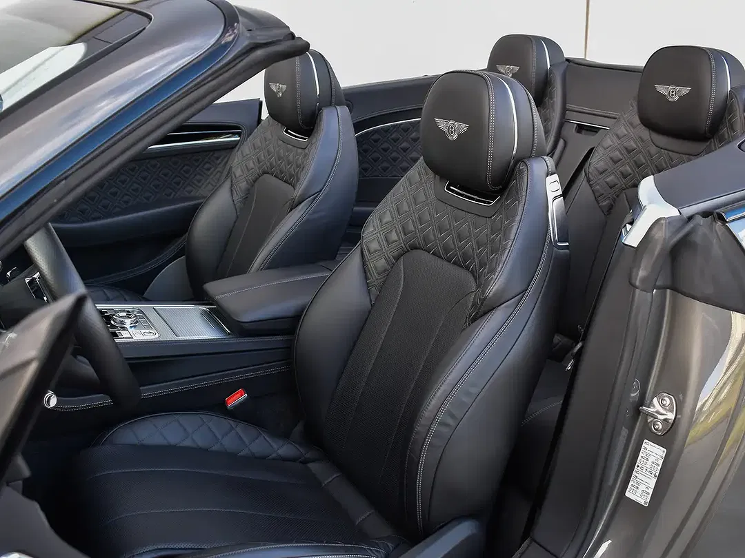 Bentley Continental GTC 4.0 V8 Mulliner - Thumbnail 32