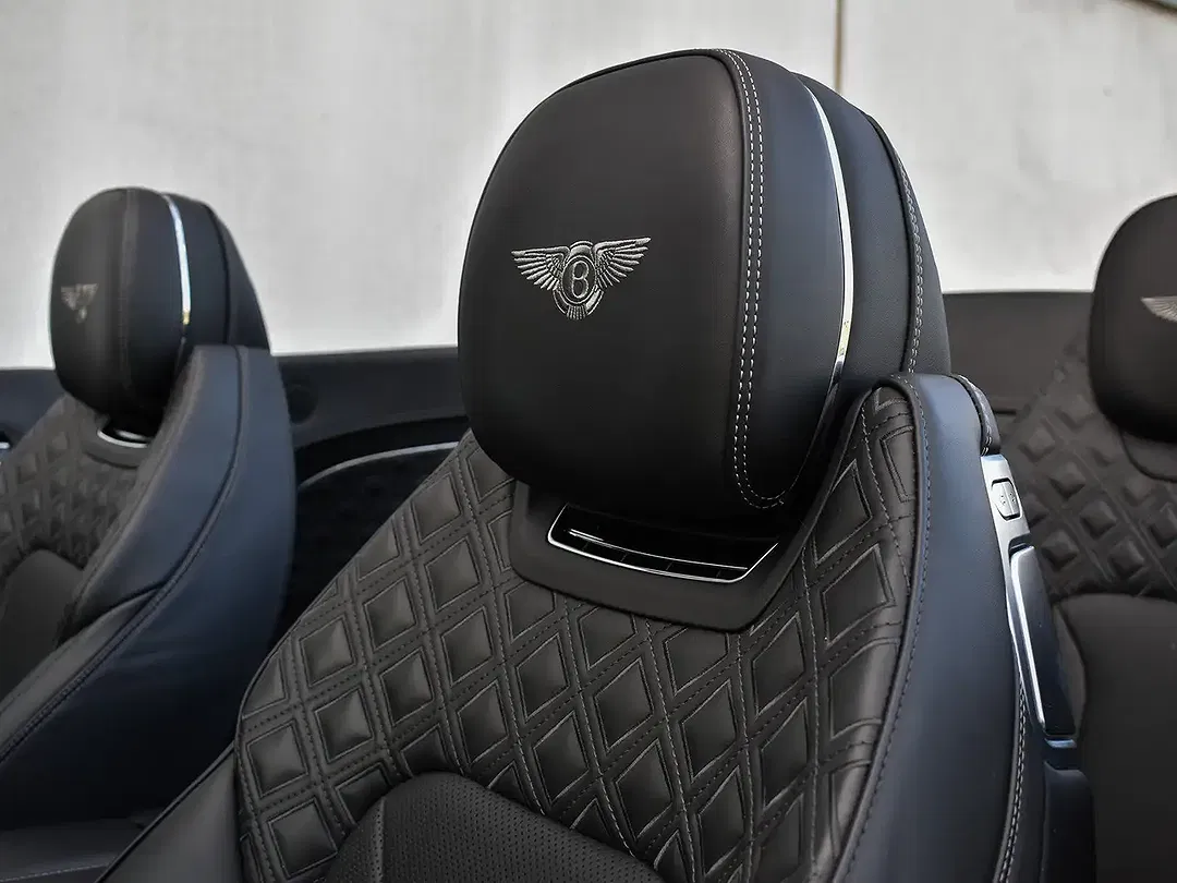 Bentley Continental GTC 4.0 V8 Mulliner - Thumbnail 33