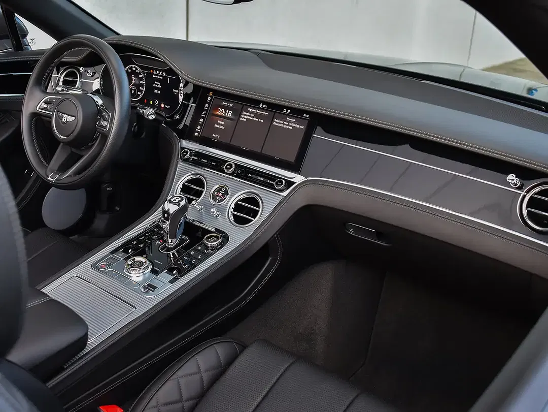 Bentley Continental GTC 4.0 V8 Mulliner - Thumbnail 37