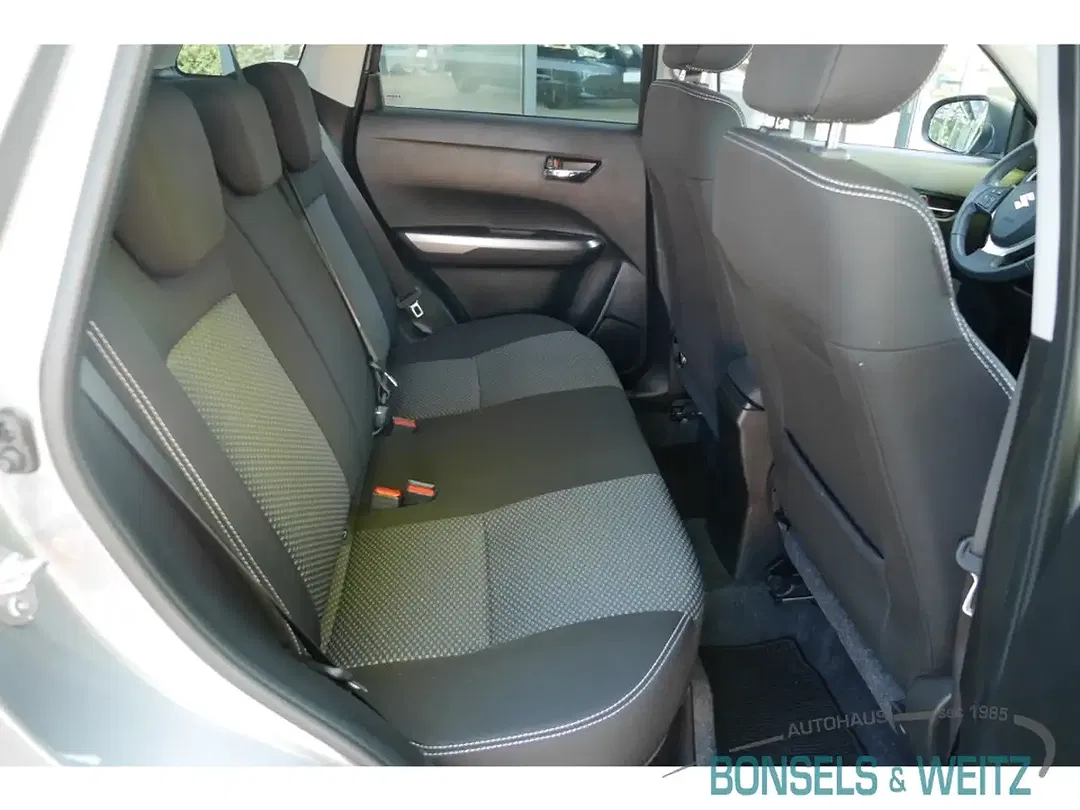 Suzuki Vitara Hybrid 1.5 AGS AUT Comfort - Thumbnail 6