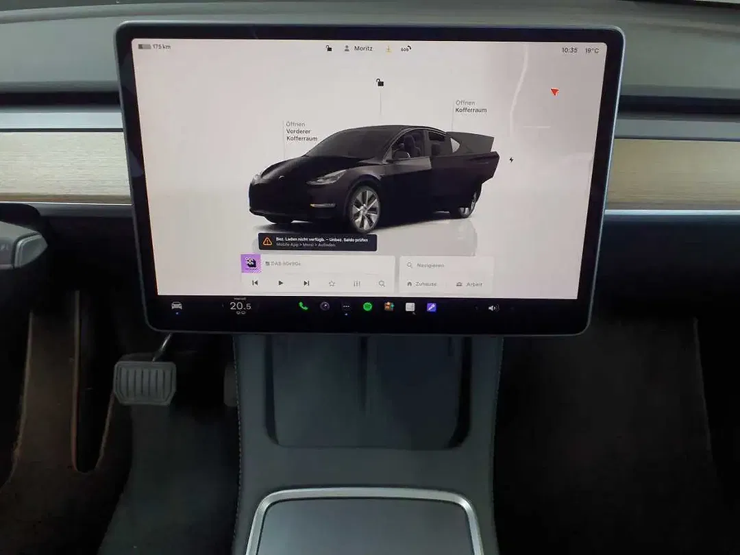 Tesla Model Y AWD Dual Motor Long Range - Thumbnail 8