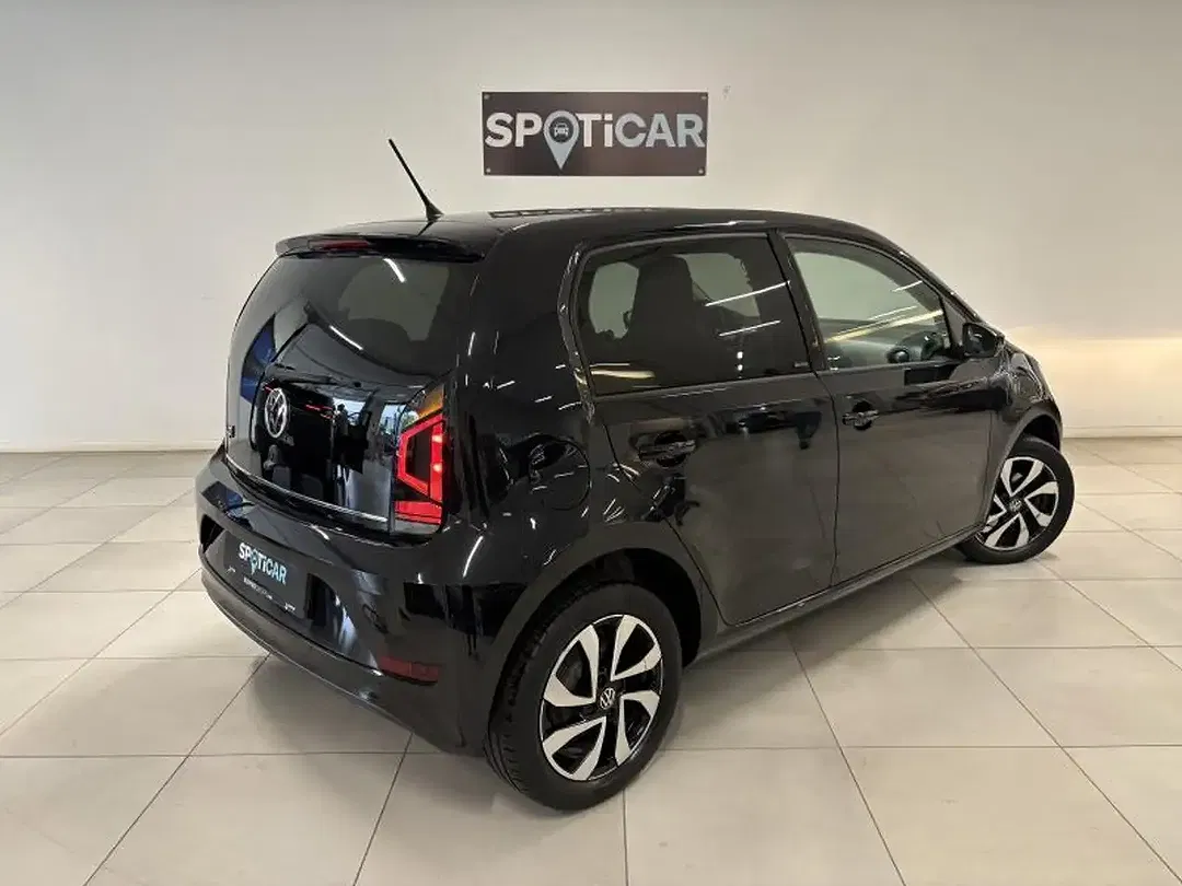 Volkswagen up! Active - Thumbnail 3