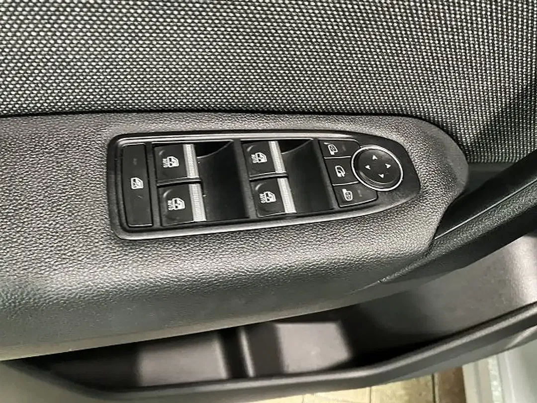 Renault Captur 1.3 TCe EDC Techno - Thumbnail 9