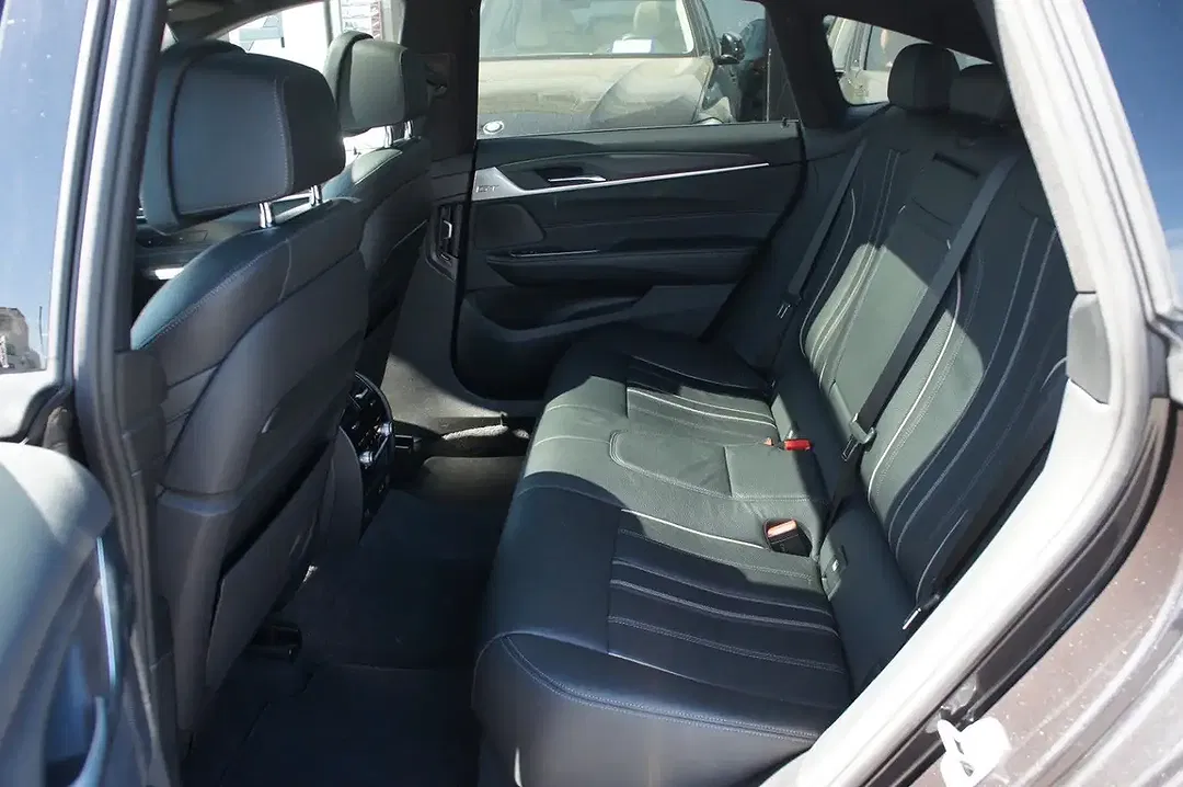 BMW 640 xDrive Gran Turismo - Thumbnail 9