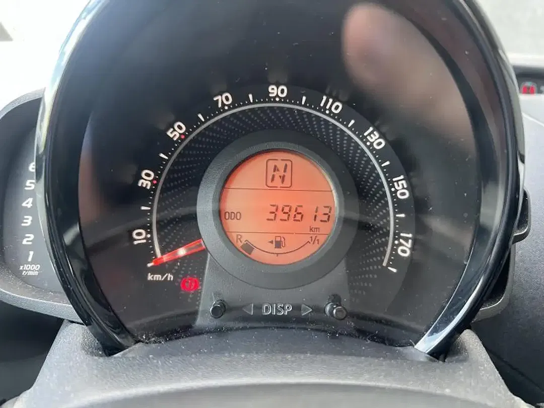 Toyota Aygo - Thumbnail 13