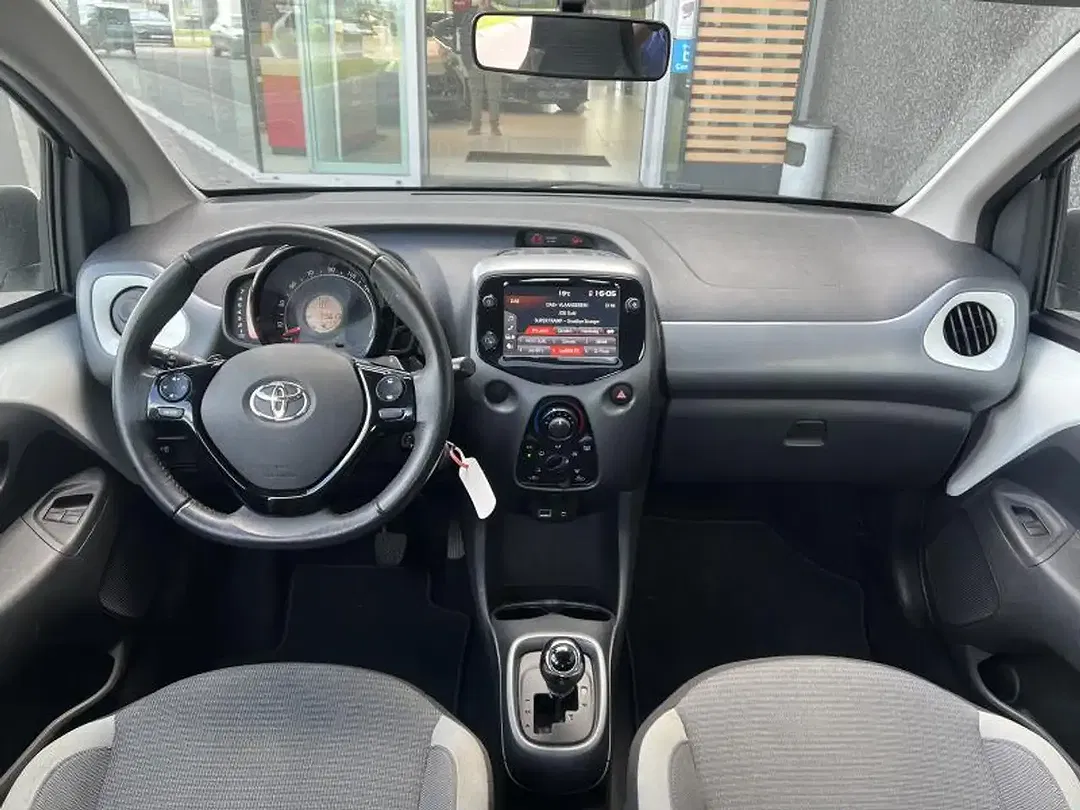 Toyota Aygo - Thumbnail 8