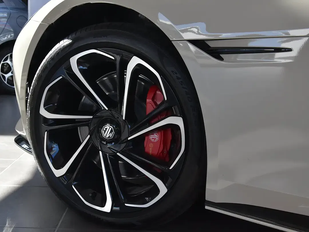 MG Cyberster Xpower - Thumbnail 10