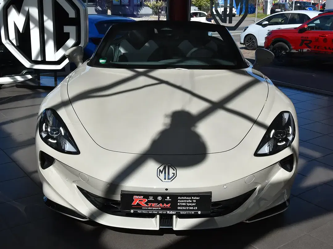 MG Cyberster Xpower - Thumbnail 5