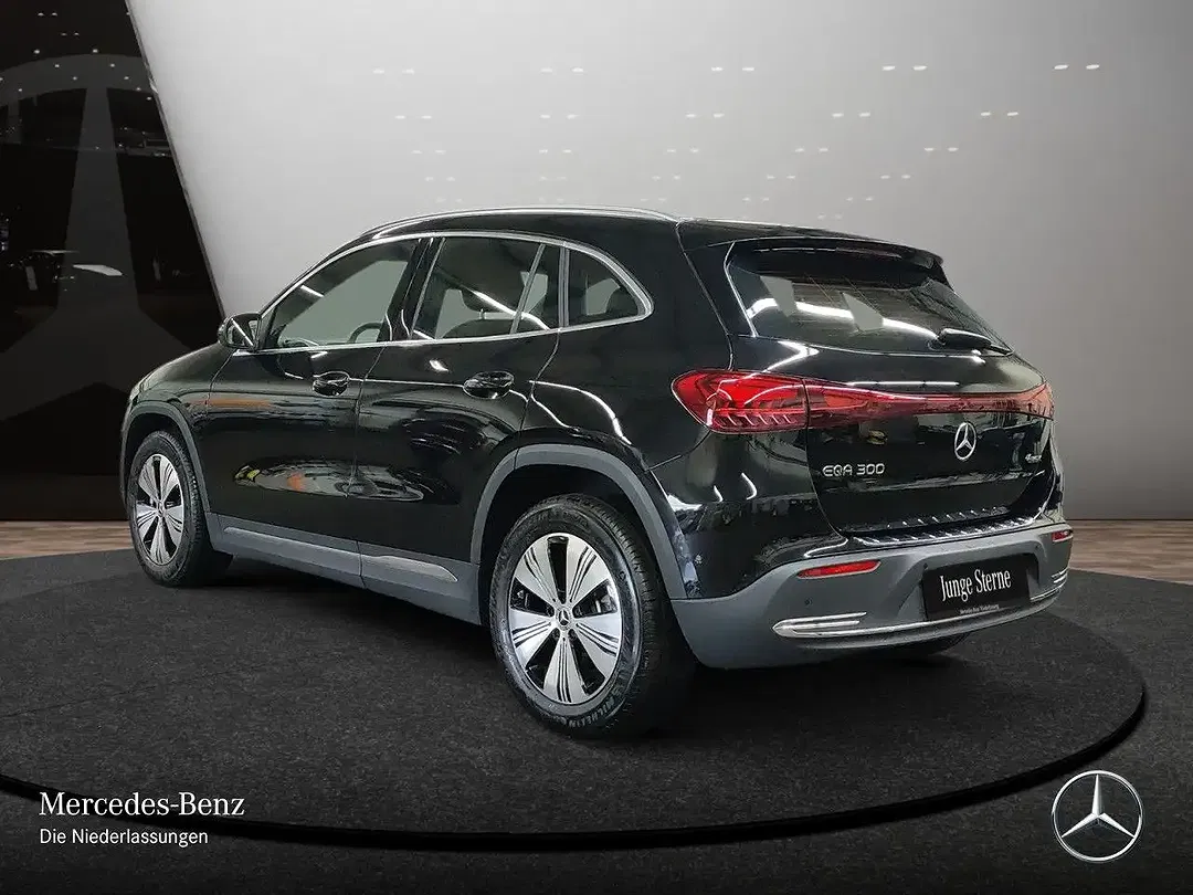 Mercedes-Benz EQA 300 4MATIC - Thumbnail 9